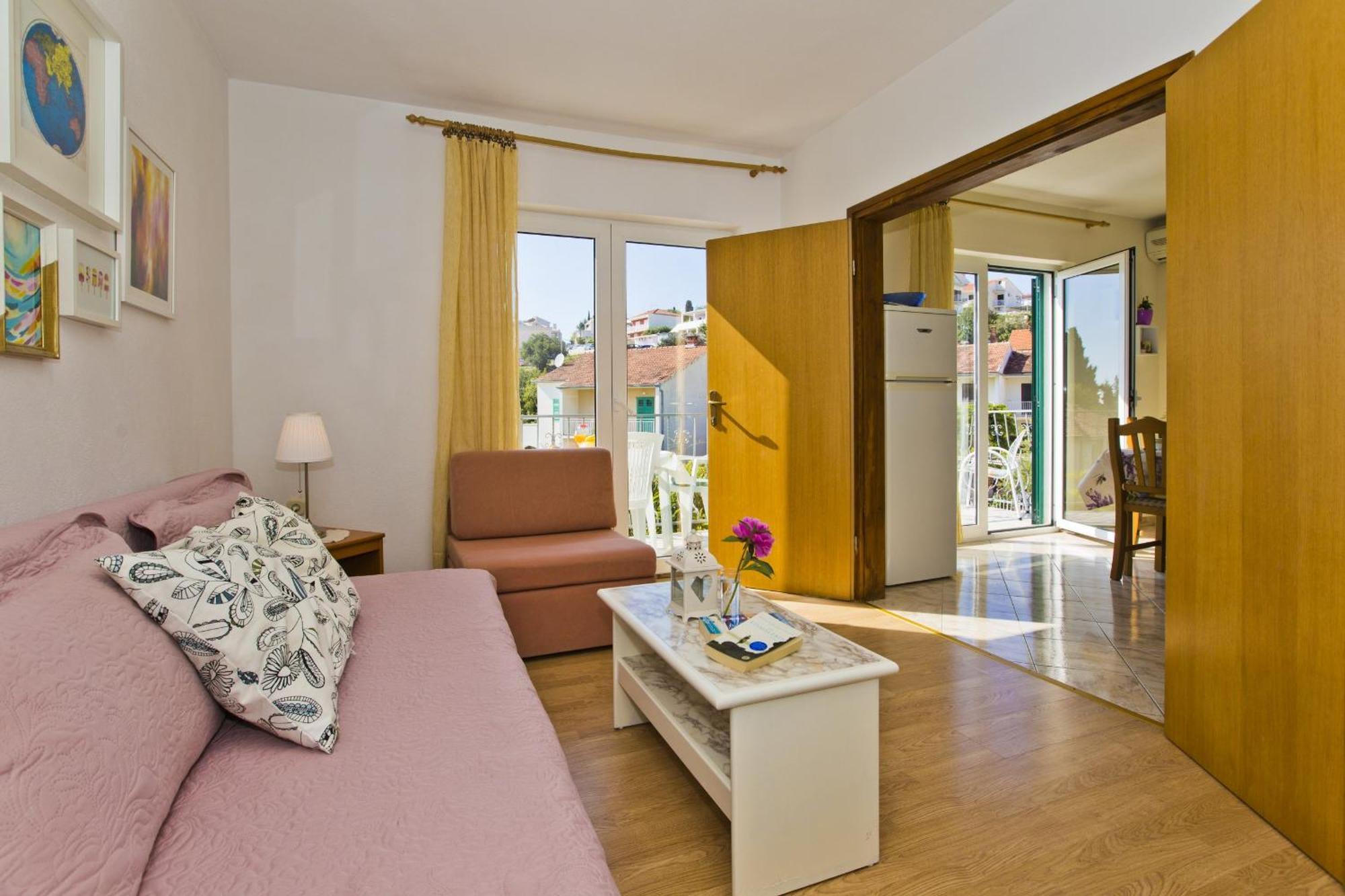 Lina Vrankovic Apartments フヴァル エクステリア 写真