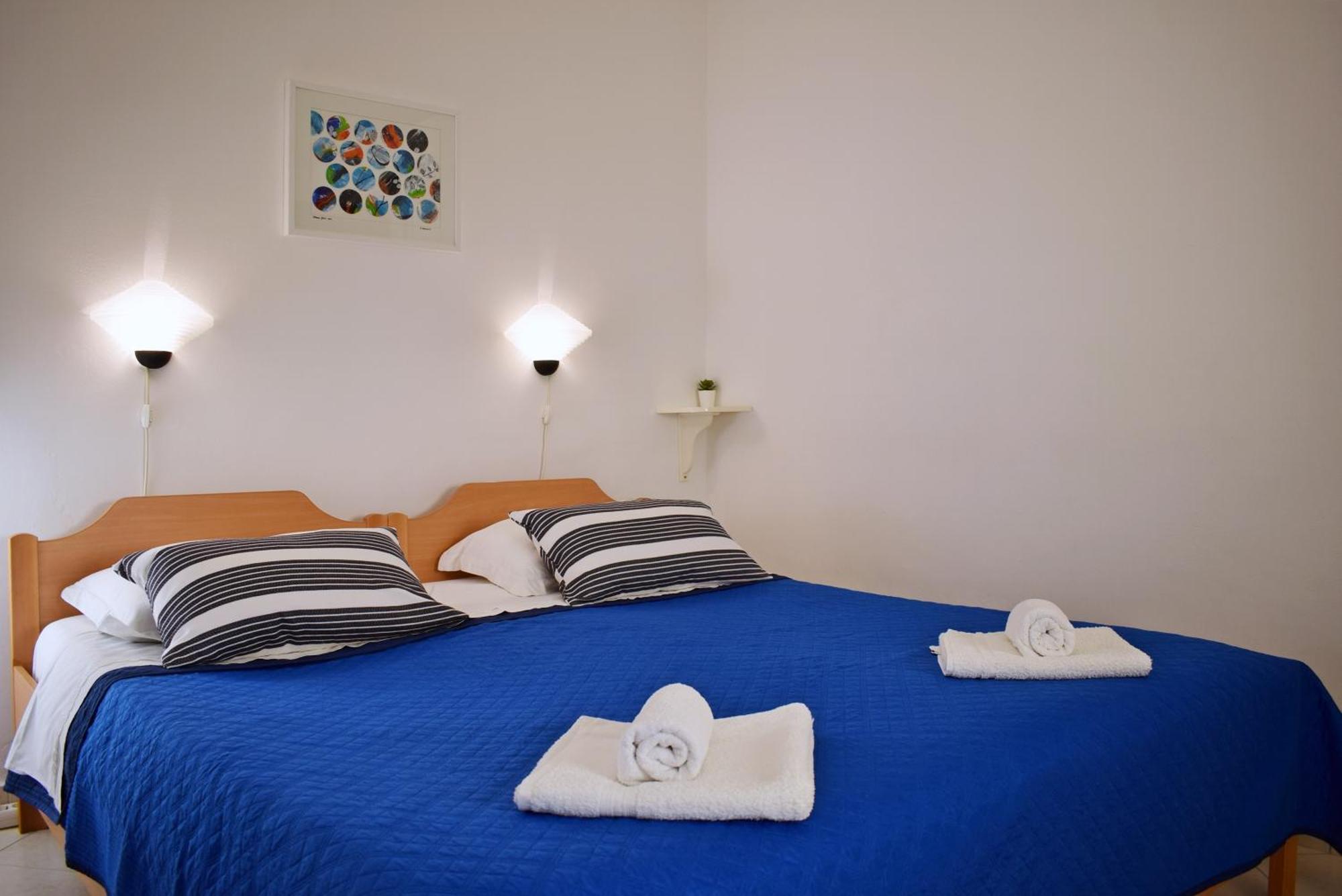 Lina Vrankovic Apartments フヴァル エクステリア 写真