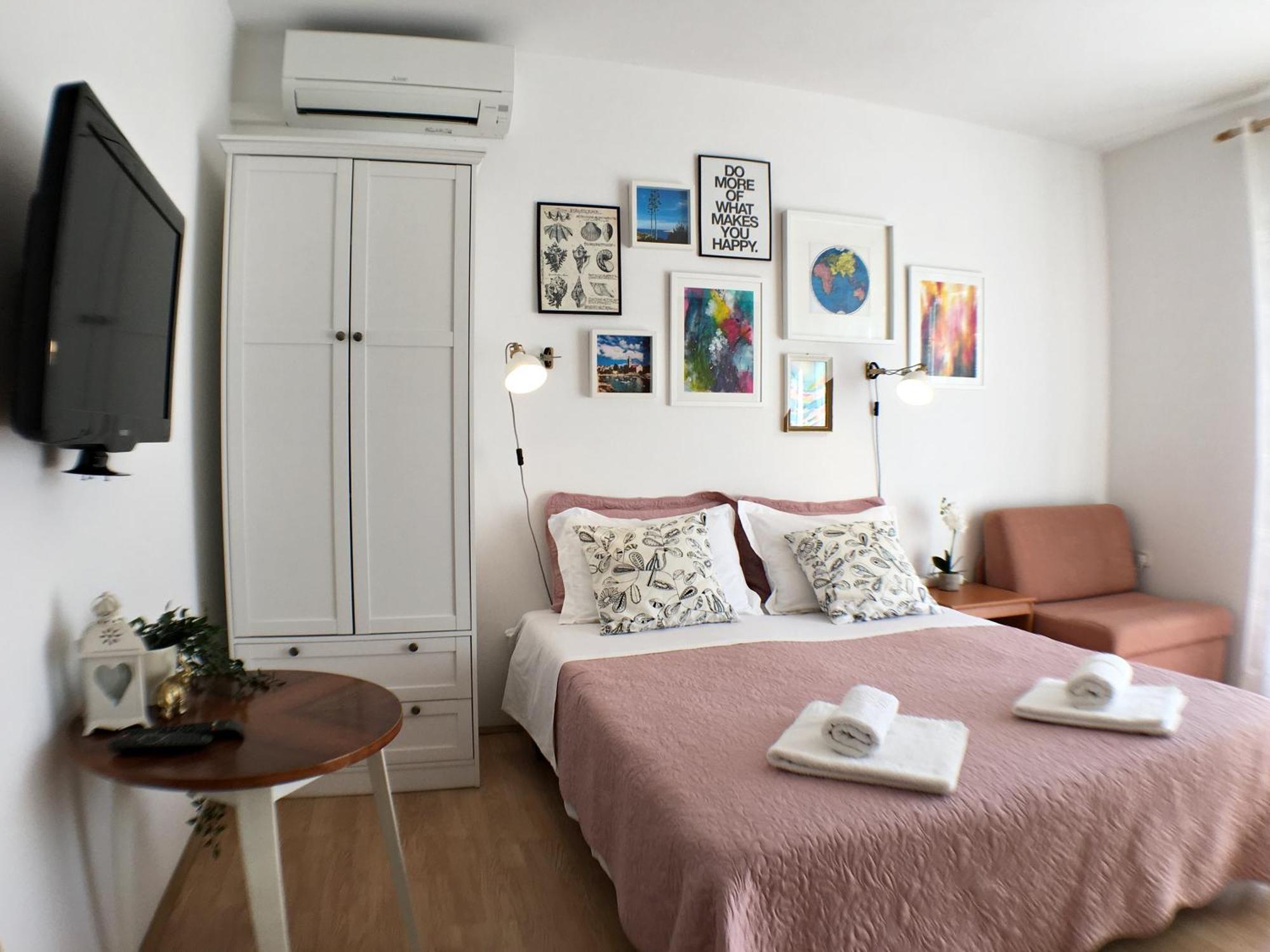 Lina Vrankovic Apartments フヴァル エクステリア 写真
