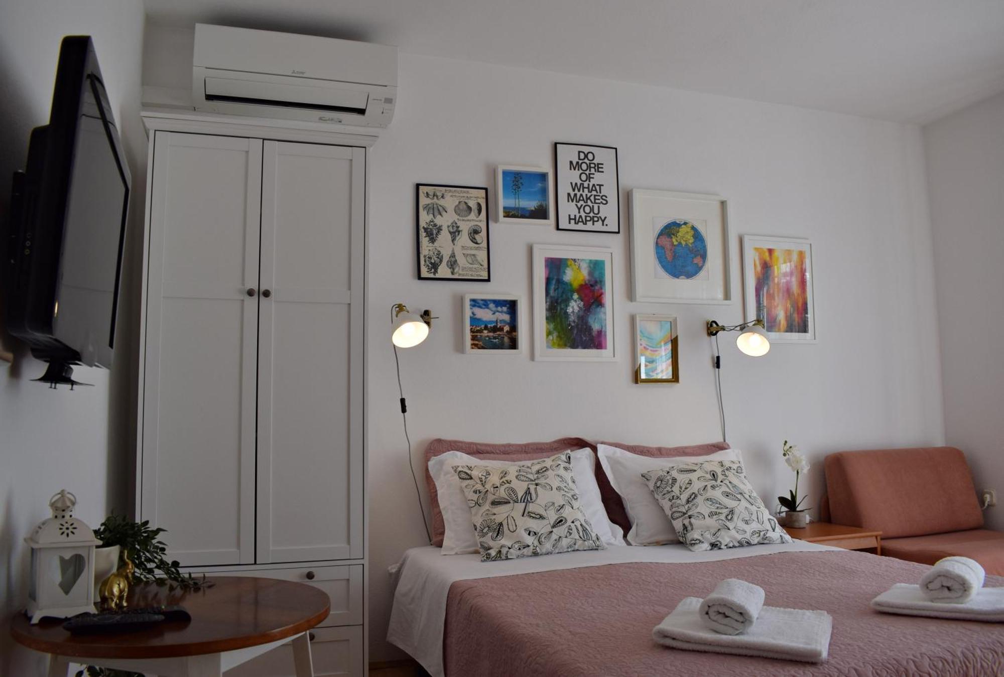 Lina Vrankovic Apartments フヴァル エクステリア 写真